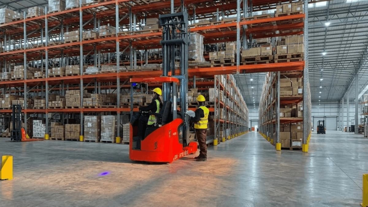 Telemetría en Autoelevadores: Cómo la Gestión de Flotas Inteligente Reduce tus Costos Logísticos