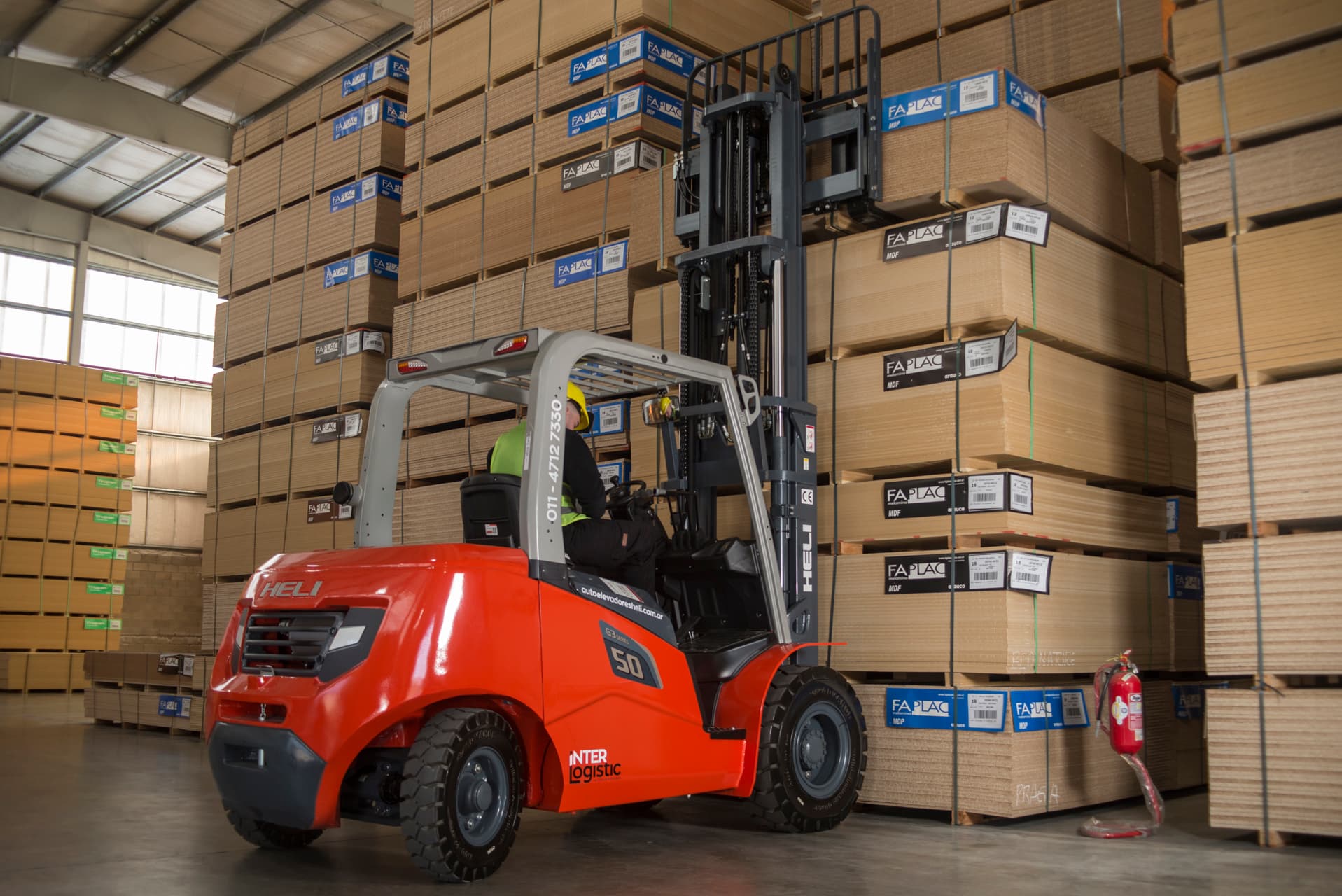 Buying vs. Renting Forklifts: How to Optimize Your Fleet Budget Mid-Year